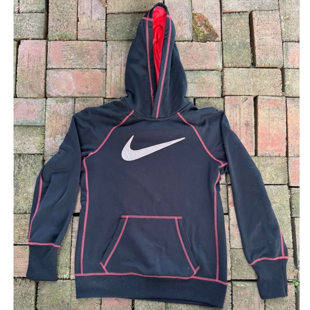 Nike Therma-FIT Hoodie Womens Medium Black Red Contrast Stitch Pullover Swoosh